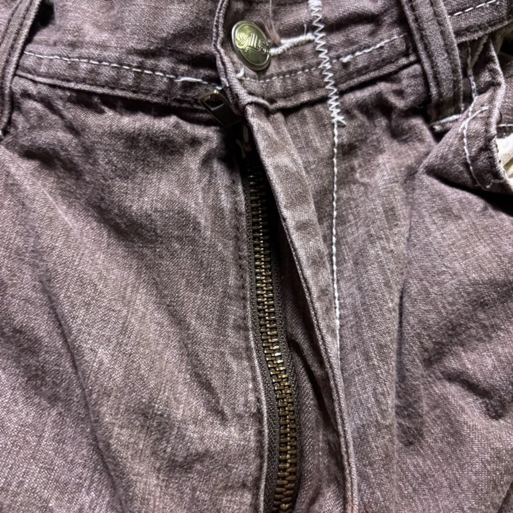 Akademiks good zipper